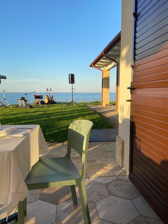 Casale Adriatico B&B Pineto Bagian luar foto